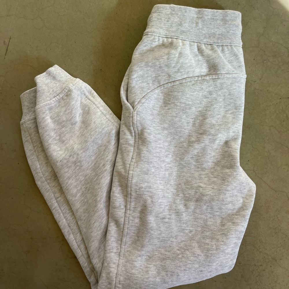 Lululemon Scuba Joggers!